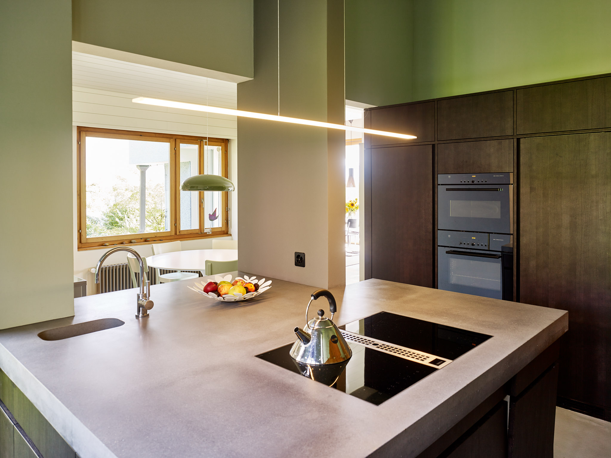 E15560 Alpa 052685 SCREEN